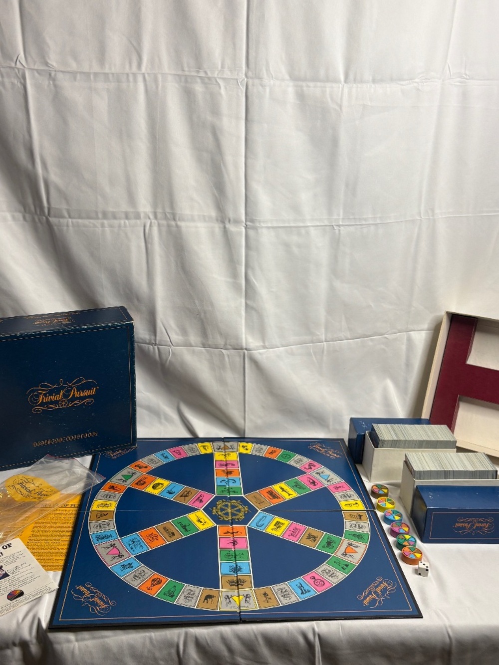 Vintage 1981 Original Trivial Pursuit Master Game Genus Edition Complete